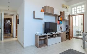 Ht Sunny1 Bedroom Apartment By The Vatican